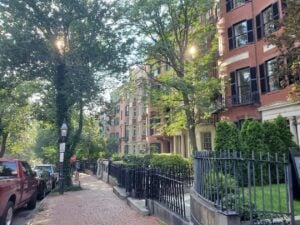 Beacon Hill. Photo by Kevin Clang.