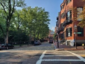 Louisburg Park, Beacon Hill. Photo by Kevin Clang.